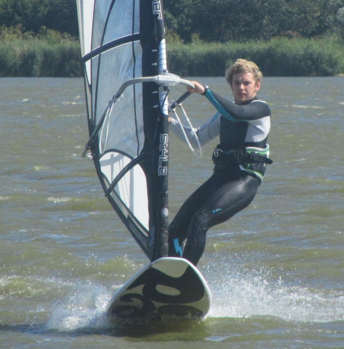 Intermediate Windsurf Stance